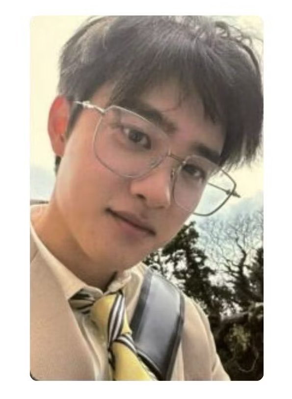 skzung's tweet photo. WTB PH

🐧 kyungsoo specs pc

tags. D.O. exo photocard muplant music korea plant photocard blossom mars POB plss pabili dm me https://t.co/7O6YkXAFqt