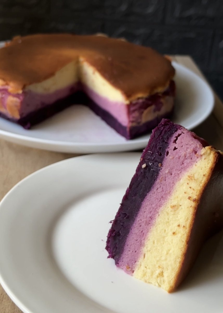 senshineey's tweet photo. kalo kata orang ini namanya ube burnt cheesecake🍠✨ https://t.co/lqHbZLVmM8