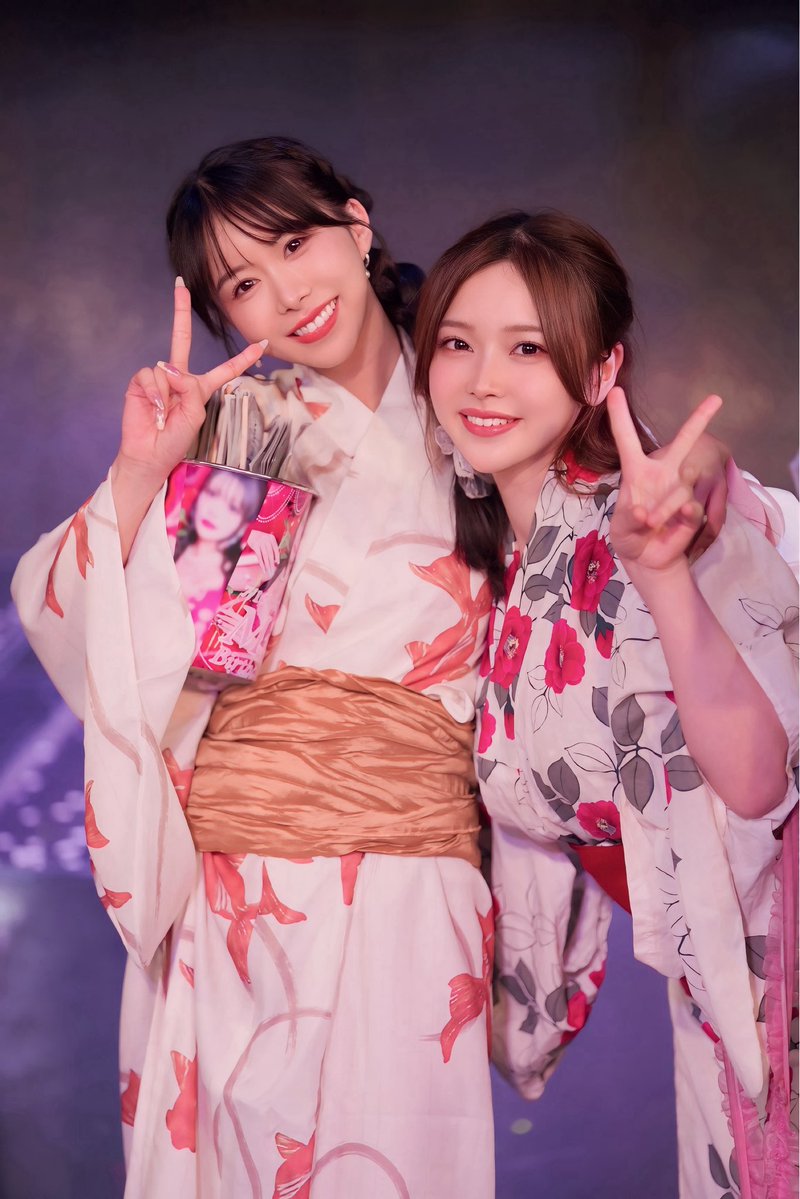 jerry981119's tweet photo. 浴衣の季節が始まった🎐

かな @kana_burlesque 
あんな @anna_spark_ 

 #63angel  #バーレスク東京 
#rokusanangel #burlesquetokyo 
#superspark  #スーパースパーク東京 https://t.co/gnxWymgSRK