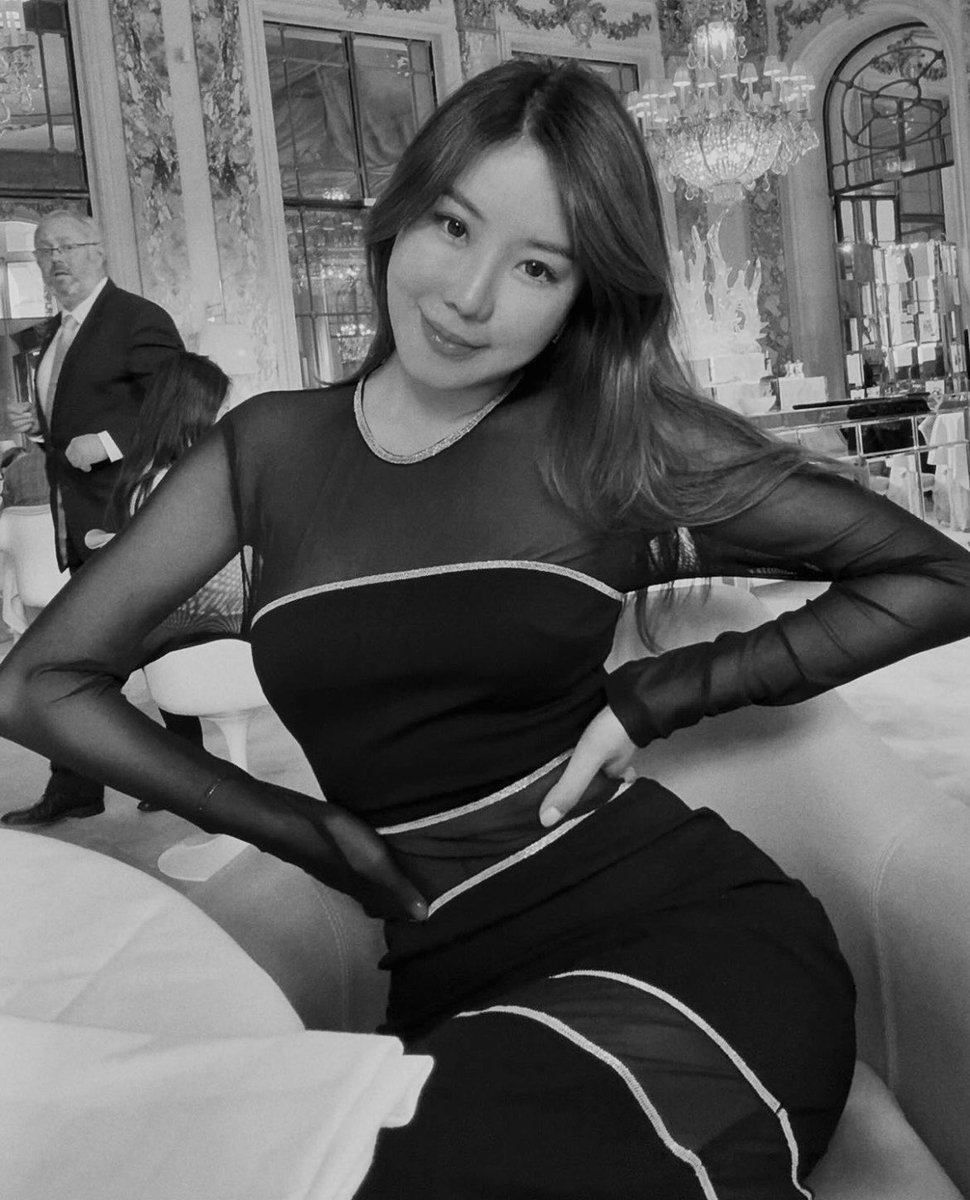 doumhai's tweet photo. ㅤ
📍 𝑨𝒊 𝑭𝒊𝒐𝒓𝒊, 𝑴𝒂𝒏𝒉𝒂𝒕𝒕𝒂𝒏.
10:10 am.

Eat first before schedule till night. https://t.co/5j1mjN9M8k