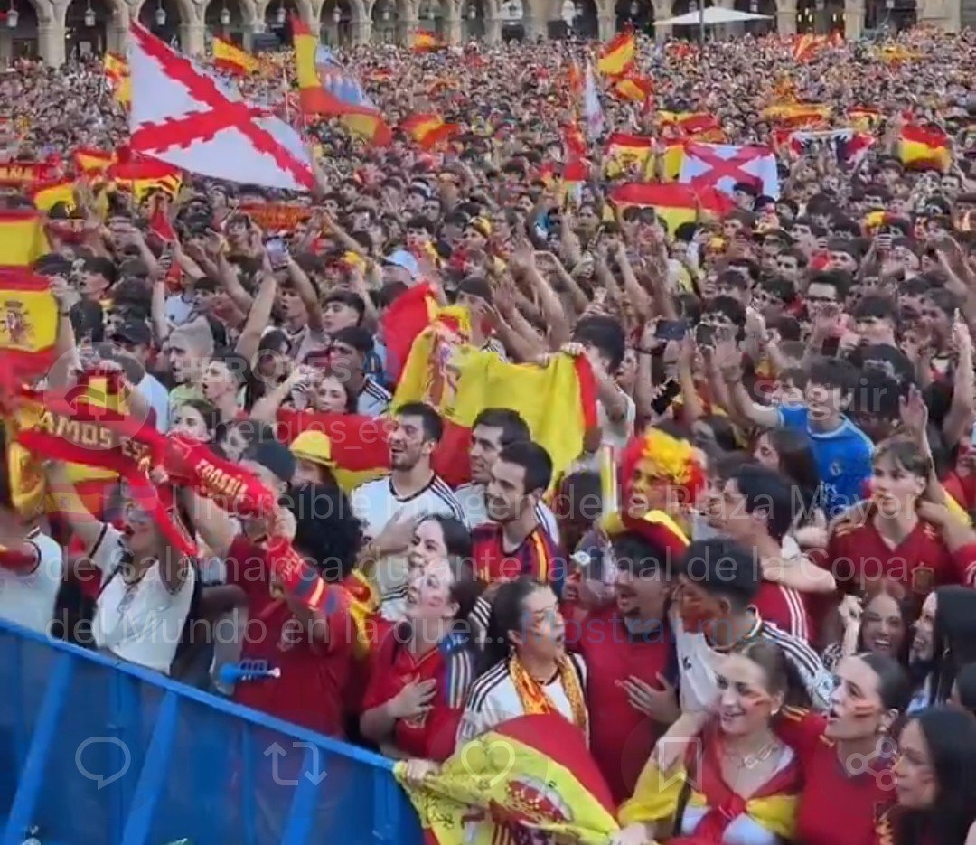 reunificacion_'s tweet photo. ®️ Este mundial nos muestra dos realidades.⭐⭐

▪️La Primera | 
"Que el pueblo siente y ama a su Patria."

▪️La segunda | 
"Que son los políticos los que se dedican a intentar joder y destruir ese Patriotismo popular para su único beneficio"

No podrán.
Esto es ya imparable.🇪🇸 https://t.co/AY1Lvz61gy