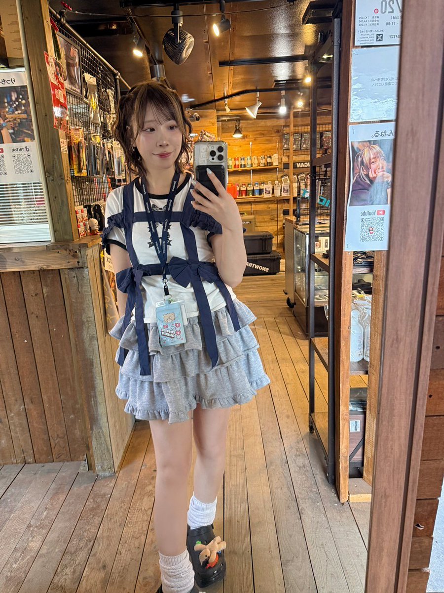 ritu_1124's tweet photo. 出勤しました🏠

きょうの朝ごはんはラーメンです🍥

きゃわきゃわな髪にしました🐶きゅるきゅるです。

B2i TARGET 残りわずか！！！！

お待ちしてます🫡

#北海道
#サバゲー https://t.co/wTmRioT43s