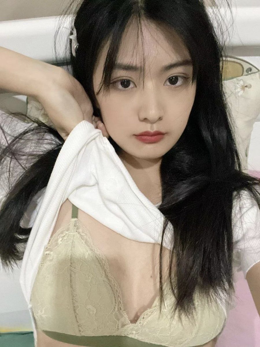 Estrellapop's tweet photo. 🤫 Don''t tell a single soul what we do in my DMs. #jav #xxx #vcs #nsfw #of https://t.co/IpzY9DWQhK