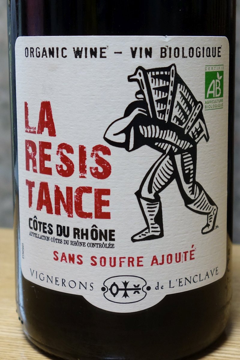 maka_saka's tweet photo. La Résistance Côtes du Rhône Organic
ラ レジスタンス コート デュ ローヌ ルージュ オーガニック（フランス）
ブラックチェリーなどの果実のアロマと、フルーティーでスパイス感のある味わい。酸化防止剤無添加
フランス農務省による認証の「ABマーク」を取得
https://t.co/ZWagXIOxos https://t.co/iKYs4NSEQX