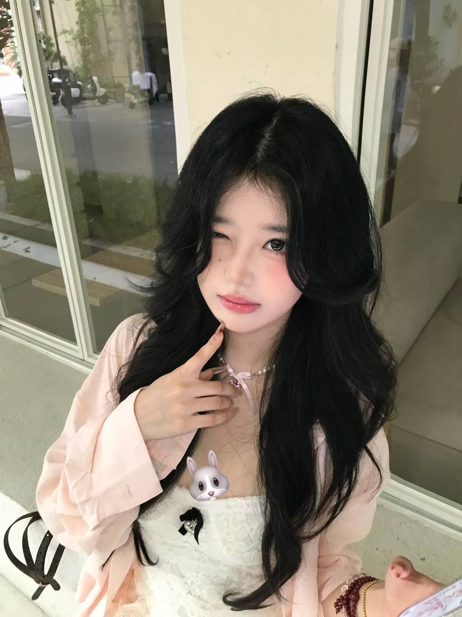 bbj5200's tweet photo. 打卡甜妹的一天  有种初恋的感觉耶 https://t.co/XWiRg3DToF