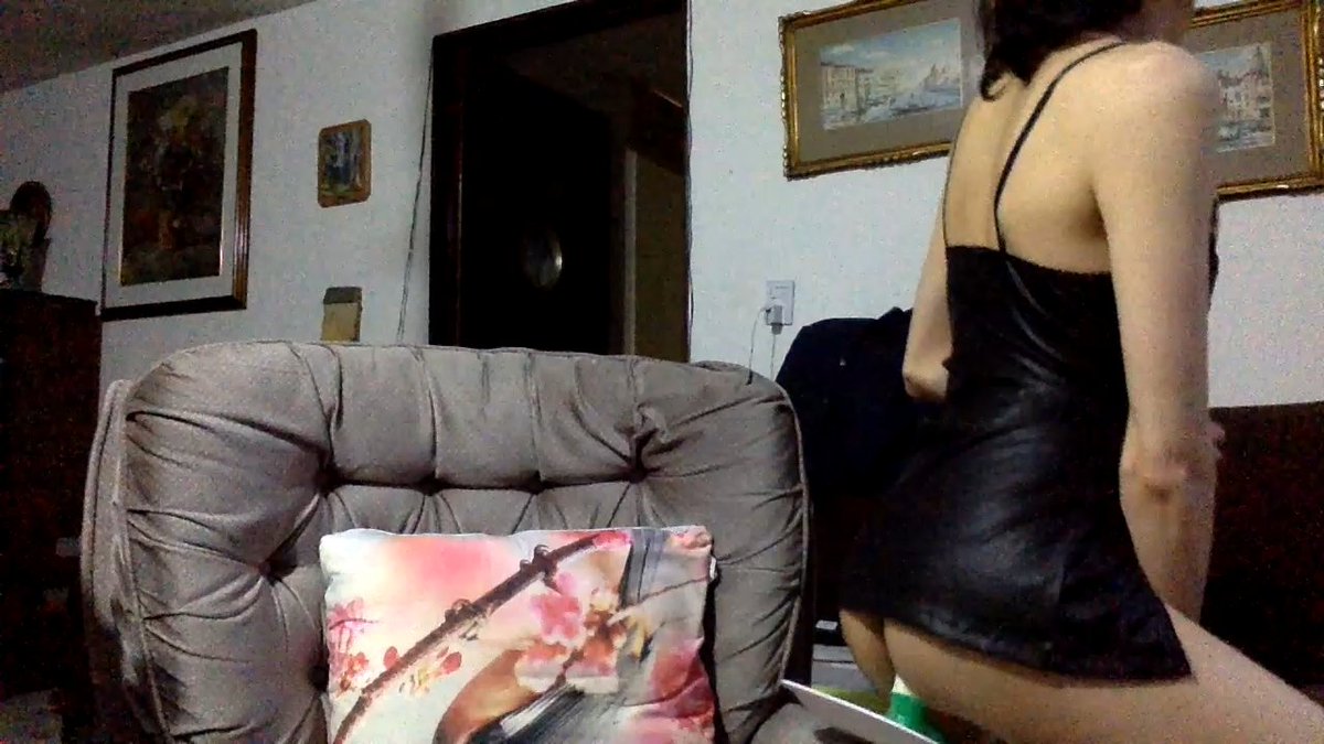 dddchester's tweet photo. NSFW Dildo Riding https://t.co/7Kp5iDe3bV https://t.co/rGiMD5ZlV4
