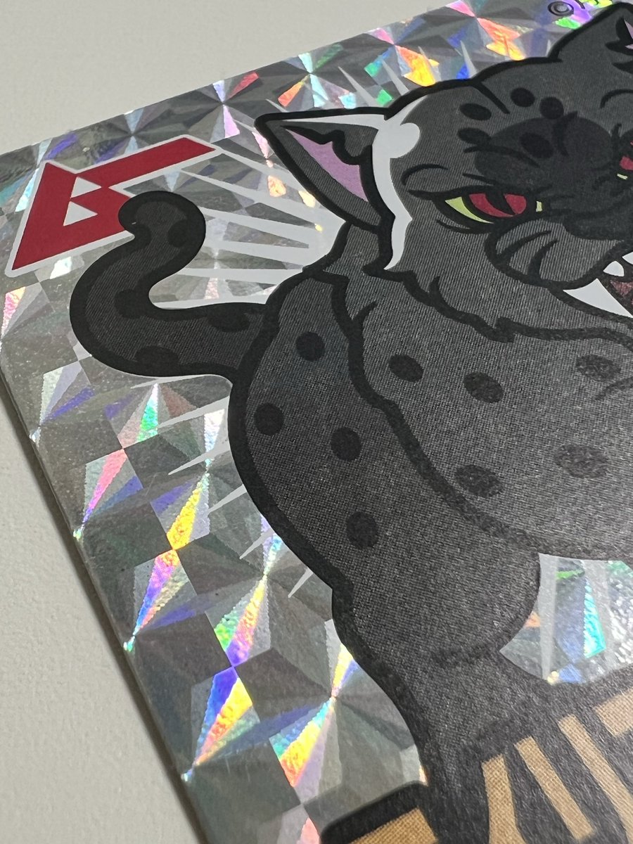 gg_monaka's tweet photo. 擬似プリが透けてなくてイラストが見やすくデザインもキモ可愛くてなかなか良い。コンプしがいはあるかも。ちなサイズは約52mm。

#セリア
#ムー https://t.co/mWHDvyPkK1