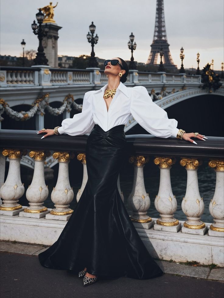 tems_sugar's tweet photo. Capturing moments where style feels less like a routine and more like a poetry. 🏛️🕊️ https://t.co/KbfOBlbF20
