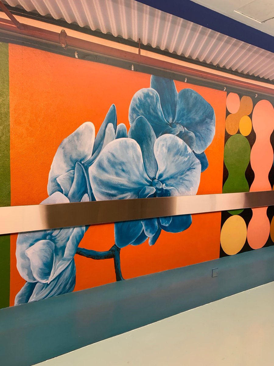 ang30613886's tweet photo. Step into a sun-dappled pop-up art installation today—soft brushstrokes and interactive color walls turn every moment into a creative memory. Tag a friend to bring! https://t.co/kw6OznJkhN