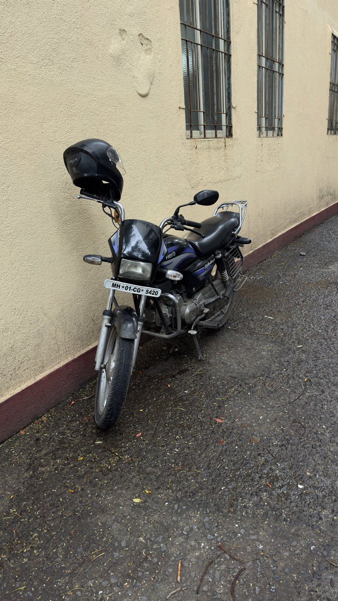 adwait_bjp's tweet photo. @GamdeviPS Location at :-  Opp SVC BANK Gamdevi Branch Opp 
*The Saraswat CHS Ltd* 
Kashibai Navrange Marg, opp. Gamdevi Police Station, Grant Road (W) Mumbai  400 007 

*Tardeo Traffic Department* @MTPHereToHelp @CPMumbaiPolice 
@MumbaiPolice https://t.co/0WfKM1zqf0