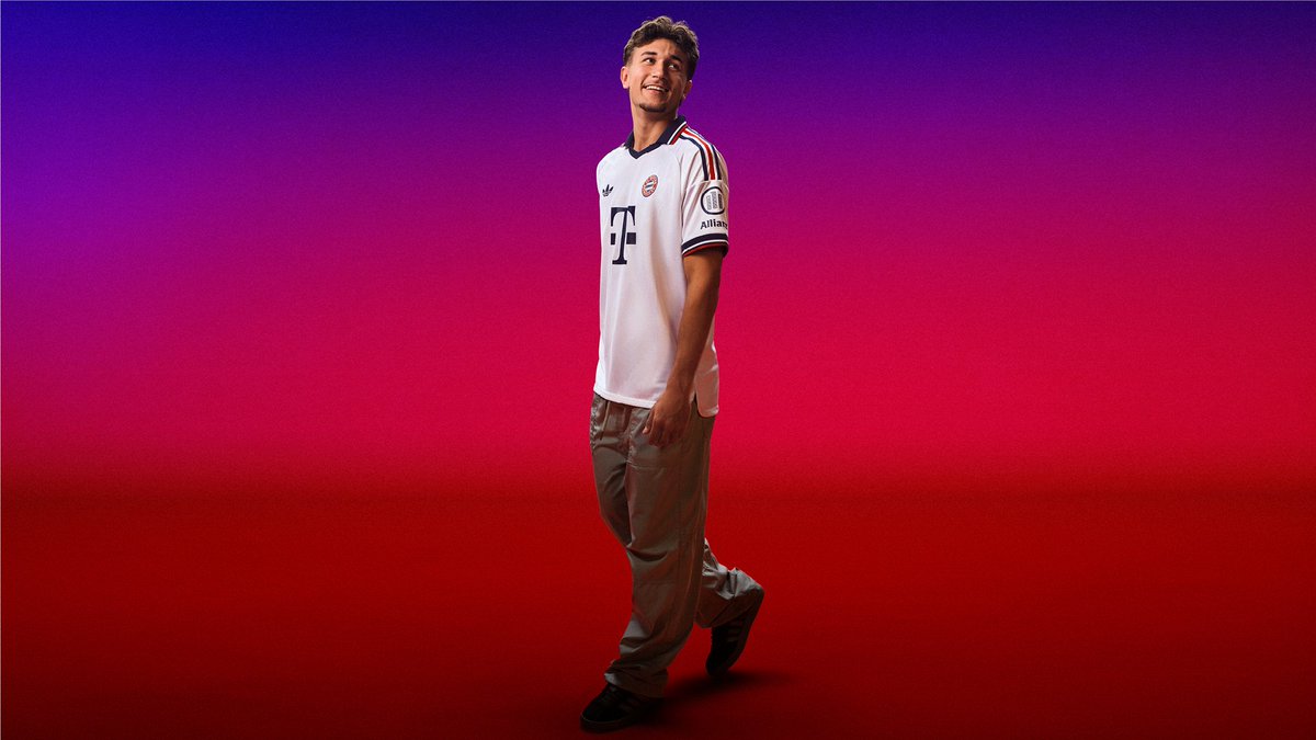iMiaSanMia's tweet photo. 📸⚪🔵🔴 Bayern's new away kit has officially been unveiled https://t.co/6S2IRWWhYX