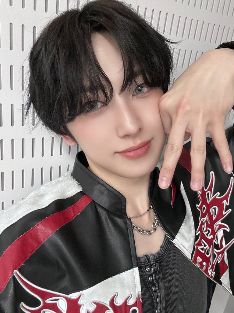 kk1n4a's tweet photo. 最近のお気に入りさんたち♡
みんな可愛いしイケメンだから雑魚オスなんて敵わないから♡
#イメプ　#なりきり https://t.co/j2yO5MtPtJ
