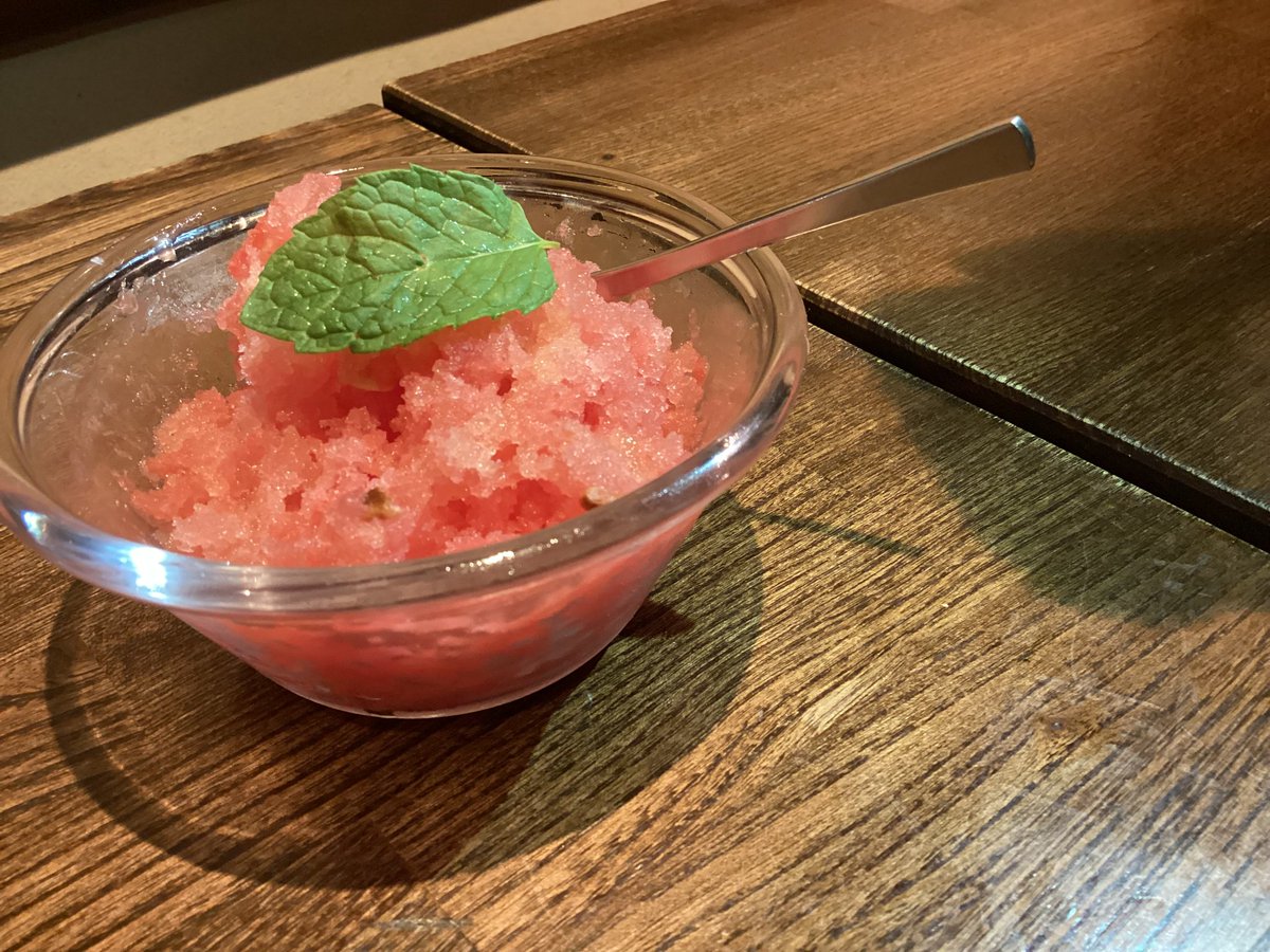 Adirondackcafe's tweet photo. 今日も暑いですね🔥
店内涼しく、冷たいアイスコーヒーや100%スイカのシャーベット用意してます。
18時まで営業してます。是非お越しください😊 https://t.co/oLyQW0DEKP
