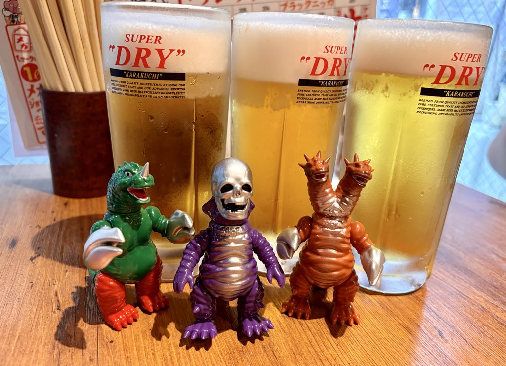 omosha_GoGo's tweet photo. アキバ締め🎺🎻🍻🍺🍾🐔🔥 https://t.co/OuIm77BgV2