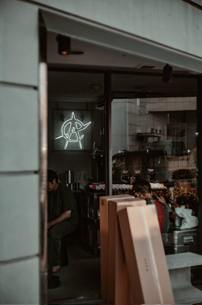 YTacya36's tweet photo. アイスコーヒーを求めて代々木上原。散歩するには酷な季節。/ leica M11-P /
 Voigtländer Prominent Nokton 50mm F1.5 https://t.co/hpTWQkHLUB