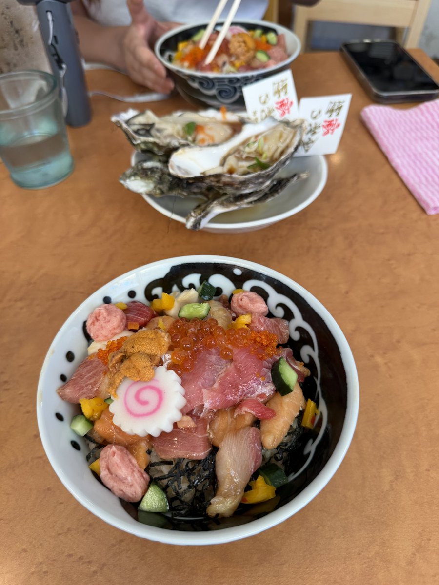 WEPESJP's tweet photo. W杯観てそのまま2週連続の日帰り温泉旅行行ってきた。
牡蠣美味すぎ。
ハイオク高すぎ。 https://t.co/9jfL18wdmW