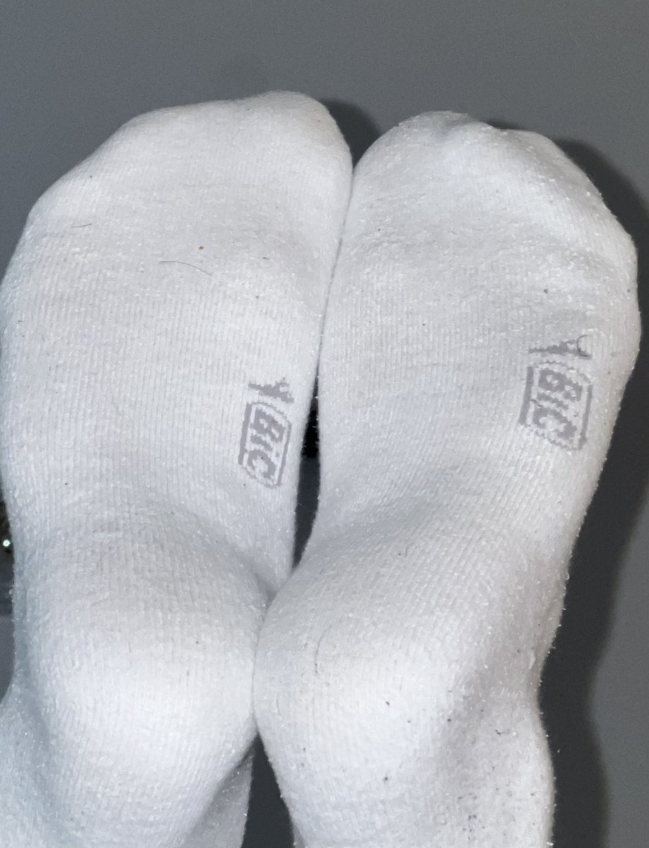 masterbutboy's tweet photo. Ein Blick und dein Kontostand gehört mir. DM direkt, du Müll – oder traust du dich nicht? 💸😈

#cuckold #socksy #findompl #cashmaster #paypig #feetworship #blik #cwel #master #feet https://t.co/NlGVke8l5K