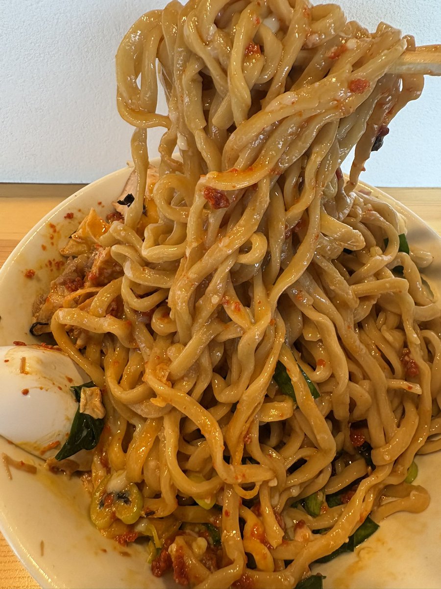 beibu1958's tweet photo. ヤマロク古川に久しぶりに行けたので旨辛冷やし五目を🍜🍥さっぱりして美味かった！
しかし…山崎さんが作る旨辛ラーメンを汗ぶっ垂らして食いたいな🫵🏽
#ヤマロク古川 https://t.co/bwgX4j1hym