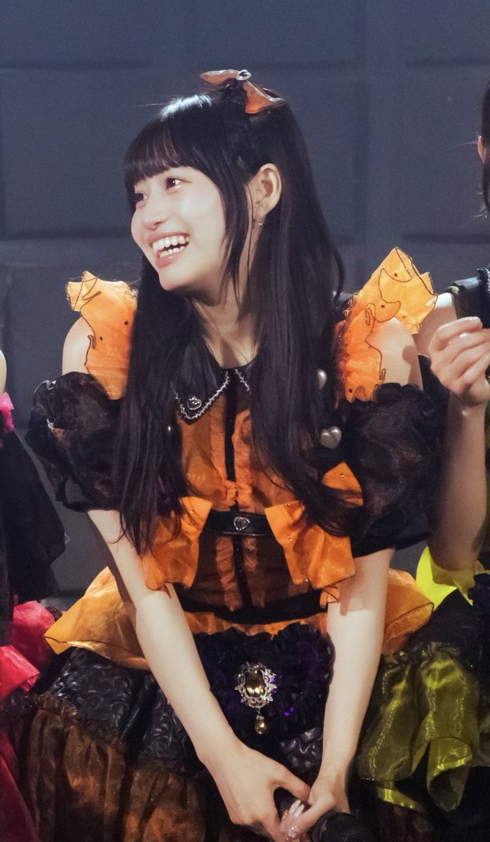moeka_imew's tweet photo. 世界一ギャップある子みつけた💡

I'mew(あいみゅう)の 旭 萌花ちゃんっていうらしい！(｡･о･｡)🧡

8/7 ワンマンもあるって！1000円チケもあるし、これはいくしか？！💨 https://t.co/evVZEgUjhL