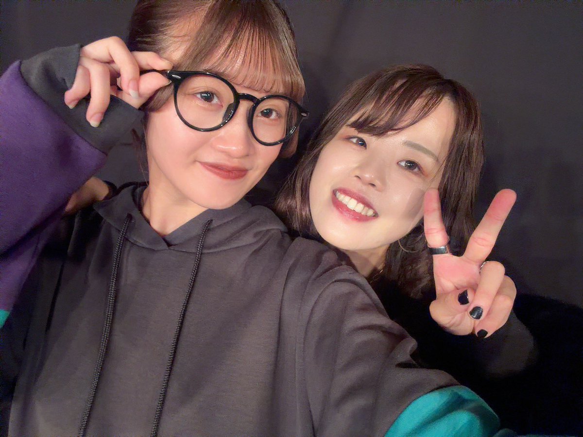 serorichicken's tweet photo. 場当たり終わり！他班観れて刺激になりました✨
今回役割が多くてセリフ以外も緊張がすごいです🥺いい緊張感を持って楽しめるようにギリまで挑戦していきます💪
本番もある意味挑戦だらけですが🤫
ぜひ劇場でみてほしいです🙏

火の風でも逆班だったかほちゃんと📸

https://t.co/lmxXf0ThD4
#悪役控室 https://t.co/sAIefnKroV