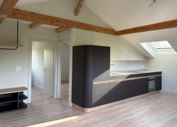 _IBWD's tweet photo. Freshly renovated apartment in beautiful Murten (Canton Fribourg)🇨🇭
🏡3.5 rooms, open kitchen, garden
🌊Lake 200m, train 5min
⚡Parking + EV
 🛋️Furnished optional
⛰️Stunning Jura views
Ideal combination of tranquillity, nature and good transport links.👉Interested? Contact us! https://t.co/CENkWo8jjZ