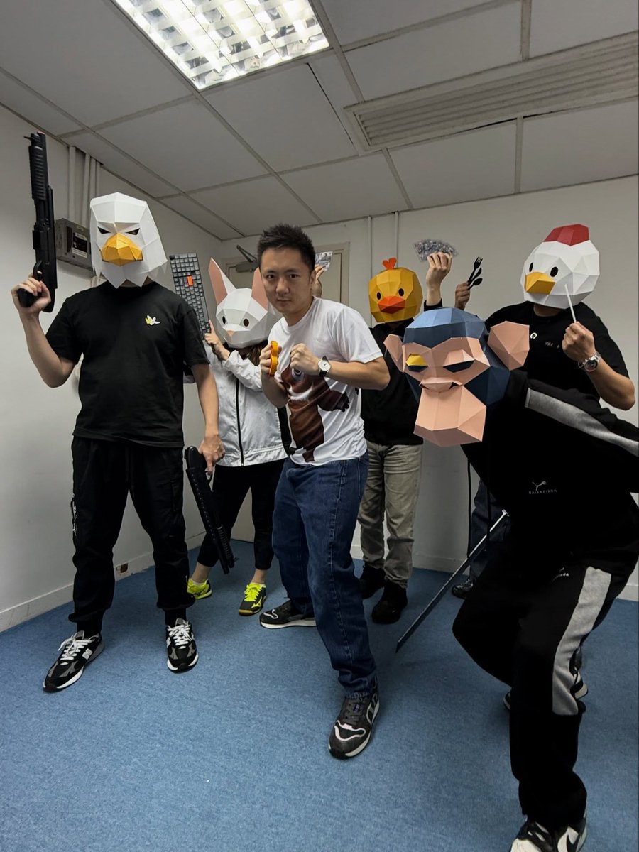 khdcheung's tweet photo. 我們非常榮幸邀請到行政會議召集人、新民黨及匯賢智庫主席 葉劉淑儀女士 @regina.ip 、商務及經濟發展局副局長 陳百里副局長 @bernard.chan.1238 、立法會議員李梓敬先生 @dominicleehk 以及旅發局代表 出席HKTCG 的開幕剪綵儀式，實在是對我們工作的肯定和鼓舞！… https://t.co/nCgHuoWvTc