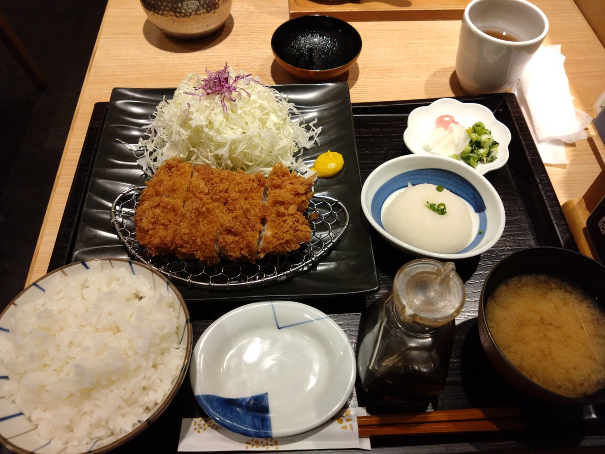 tooth_navy's tweet photo. 1週間お疲れしたー！ https://t.co/DpUazDUQ8E
