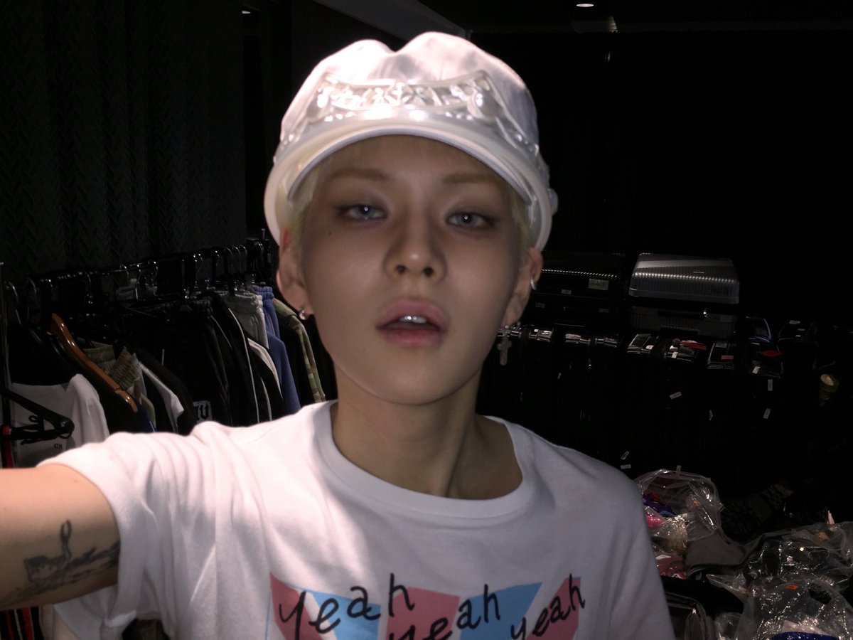 okii7955's tweet photo. 아이 ㅆ.... 요시 존나 좋아 https://t.co/9fwNna8FUX