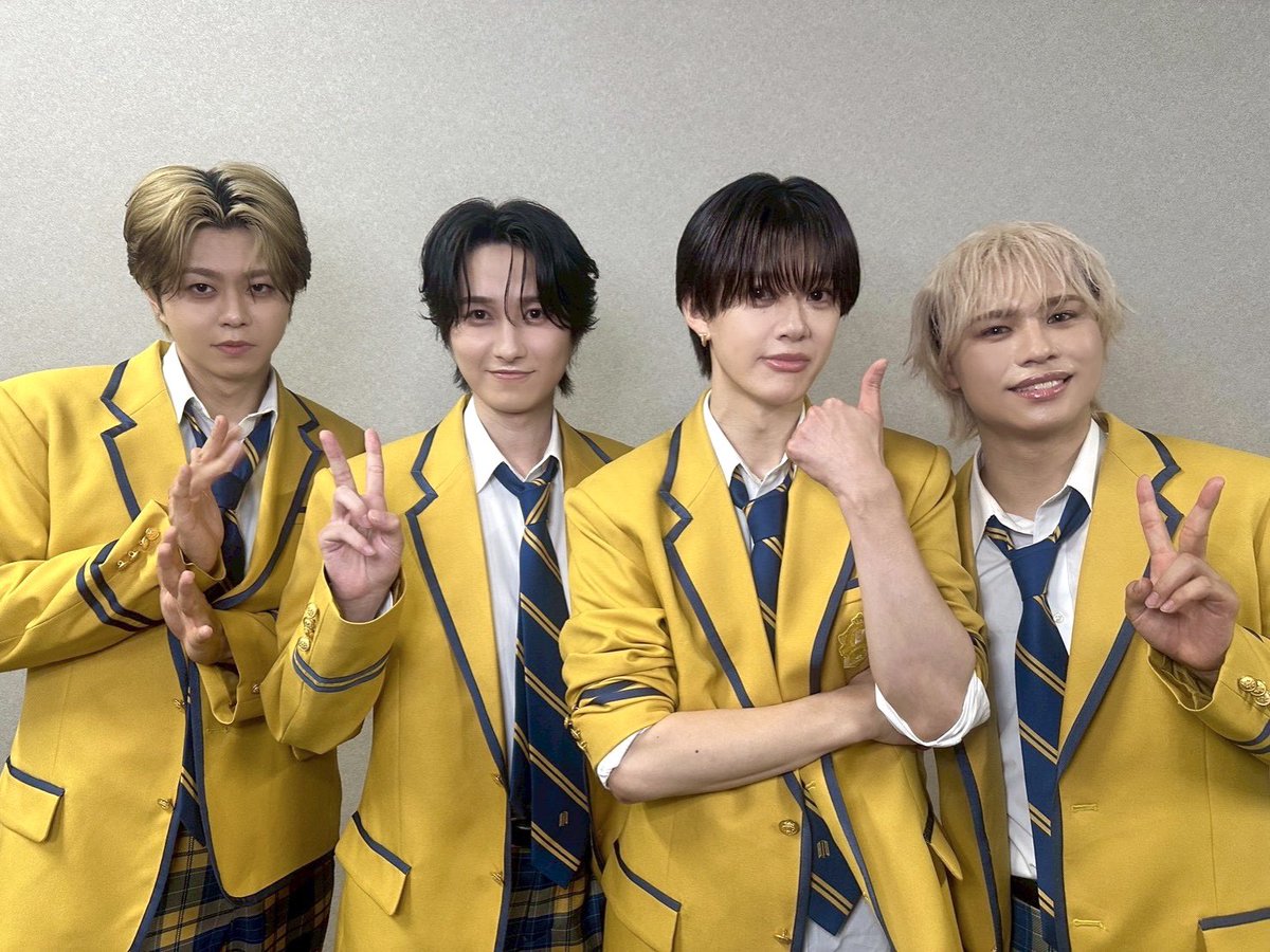 buddiis's tweet photo. ／
Yes! 飛び出せ! 
僕らの移動教室🏫
＼

お越しいただいた皆さま、
ありがとうございました！

本日は夏スタイルのBUDDiiSでした👔

次回リリイベは
📍【千葉県】セブンパークアリオ柏
🗓️7月22日(水)

#BUDDiiS 
#EBiDAN
#Yes_EBiDAN15th https://t.co/x1vIjaNRsm