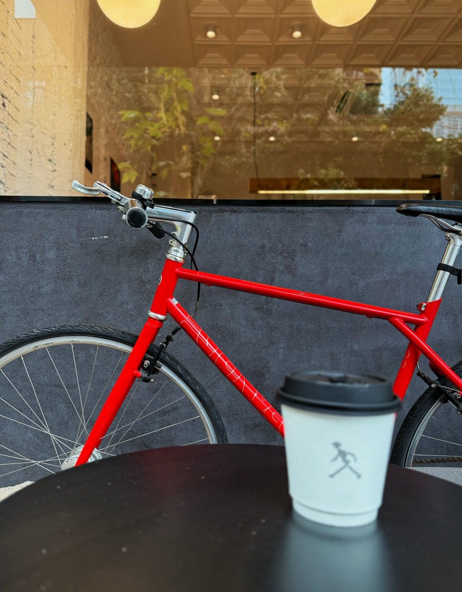 AloaBoutique_'s tweet photo. Having a great coffee chat with my new colleague today—love how we bond over our shared love for hiking! https://t.co/86KU6eh5A5
