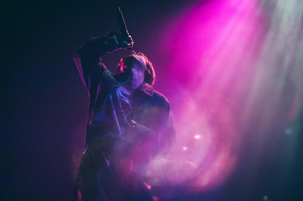rendesug's tweet photo. れん ONEMAN LIVE TOUR 2026 -懸想歌- 東京公演。
最高の日を一緒に迎えられえ本当に嬉しい。
楽しくて終わりが近づくのが寂しかった。
今の僕の全てをぶつけられたよ、
少しでも伝わっていて欲しいなぁ
改めて、本当に会いに来てくれてありがとう!!
⁡
また逢えるまで
⁡
photo by @tarumikana https://t.co/UAqv96LS6F