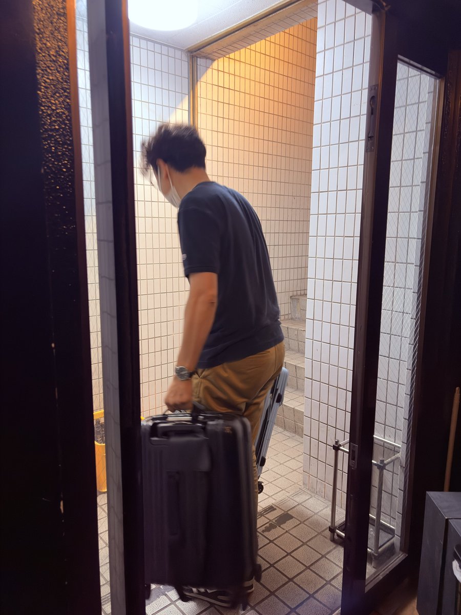 TACAMI_sing's tweet photo. 26.07.19.sun

水道橋Words
「音の灯がともる夜 Vol.9」

改めまして、誠に誠にありがとうございました🕯️✨
少し久しぶりなWordsさん
楽しかったぁあ…！！🥰

-set list-
BRAVE
ハリボテネオンライト
おやすみ
A Lone Howl To The Moon
Echoes

Gt.& Bouzouki Soga-Beck

ギターとブズーキのハッピーセットでのお届け、いかがでしたか？
楽屋も和気藹々で最高に楽しかった✨🦋

撤収時、ブッキング担当の井埜さんが重いカートを持って階段を上がってくださいました😭✨✨
毎度毎度ありがとうございます😭