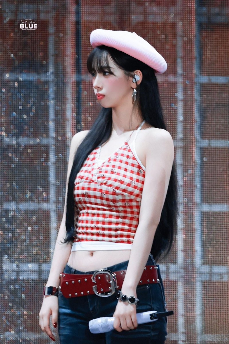 QwerWinten's tweet photo. 에스파 카리나 
너무 이쁘다 ㄷㄷㄷ

#카리나 #에스파 #KARINA #karina #aespa https://t.co/MC2FoIg1Xf