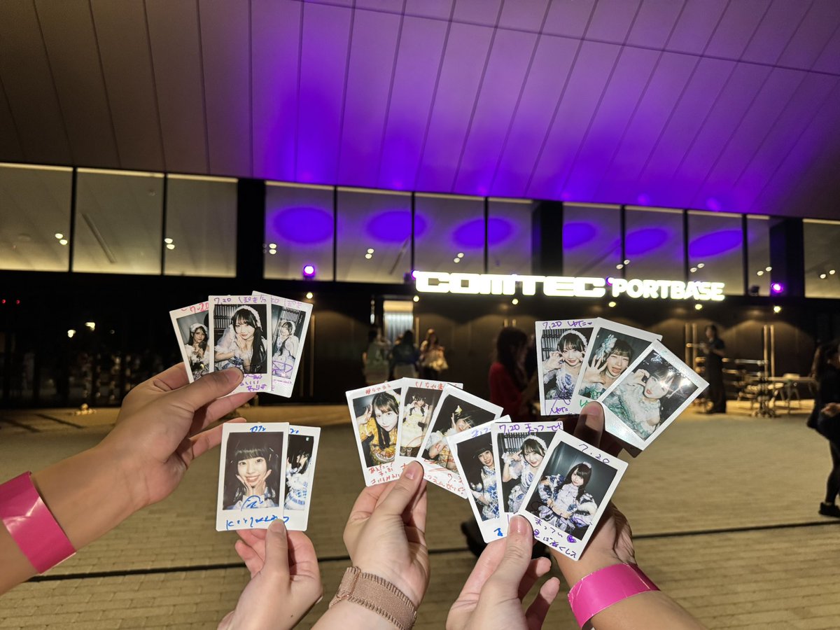Mattsu__10_11's tweet photo. フロアの士気高すぎてまじで後半最高でした、一緒に騒いでくれたいつものメンツも初めましての方々も本当に最高でしたありがとうございました！！ https://t.co/beLyQ9rwl4