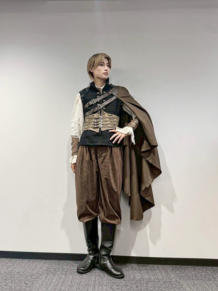 hayate_i_1012's tweet photo. 舞台「黒の王 -Revenge-」
サリフ役で出演させていただきます⚔️

2026年8月20日(木)〜23日(日)
こくみん共済coopホール/スペース・ゼロにて上演されます

王ステの独特な世界観をお届けできるよう、これから稽古に励んでいきます！

ぜひお楽しみに✨

#王ステ
#黒の王2026 https://t.co/GjJ9WaM9A8
