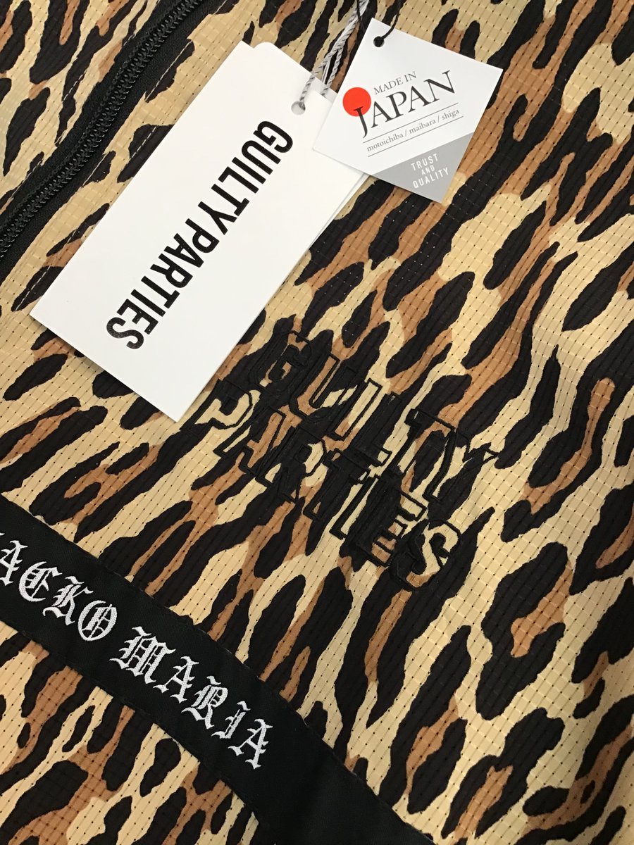 toretoru_f's tweet photo. WACKO MARIA ×NANGA のコラボレーションによる LEOPARD TRACK JACKET入荷です✨
見た目めちゃくちゃ派手だけど、着ると意外としっくりくる 🐆🐾
しかもDot Air素材だから驚くほど軽いし涼しい 🌬️
レオパード全開も👍🐆⚡️

#wackomaria #nanga #guiltyparties #streetstyle #アメカジ #ストリート系 https://t.co/CVE93velKj