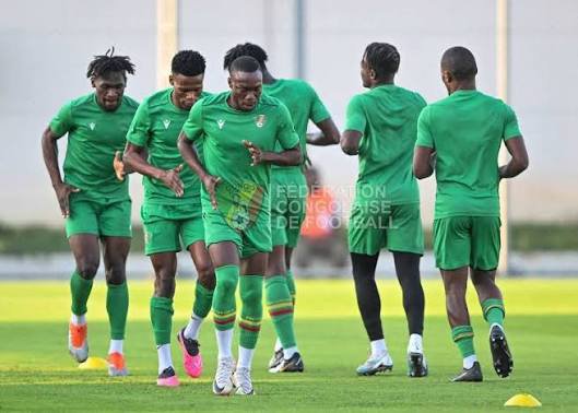 DRCPF1's tweet photo. 🚨 La Coupe du Congo🇨🇬 débute le 25 juillet et pourrait servir de vitrine aux joueurs locaux avant le rassemblement des Diables Rouges prévu en août par Claude Le Roy.

Seule ombre au tableau : les clubs attendent toujours le financement demandé pour confirmer leur participation. https://t.co/sXTwrQLBIV