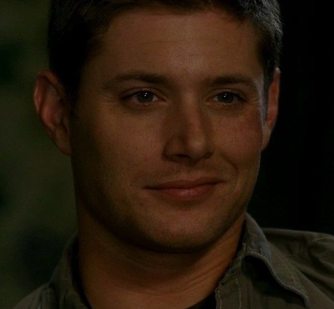NoemWinchester's tweet photo. Dean’s smile is everything to me https://t.co/2S2Wa0Cd7U