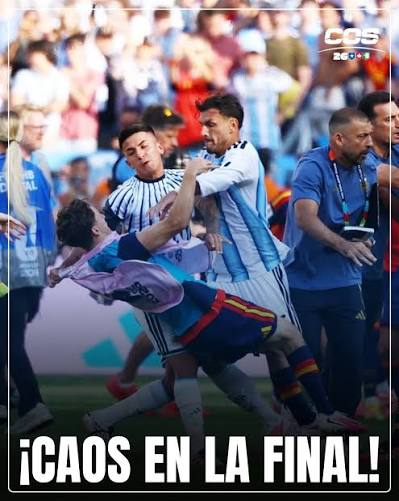 Antonperilon's tweet photo. Esto más que una final deportiva fue un espejo más, donde los fascistas/nazis iban a demostrar al mundo entero que tb en el fútbol pueden hacer lo que quieran, aunque intervengan muchos países.
Ahora, veremos qué le ocurre a Infantino, el recadero de Trump, y al equipo argentino. https://t.co/pzxIkllMPy