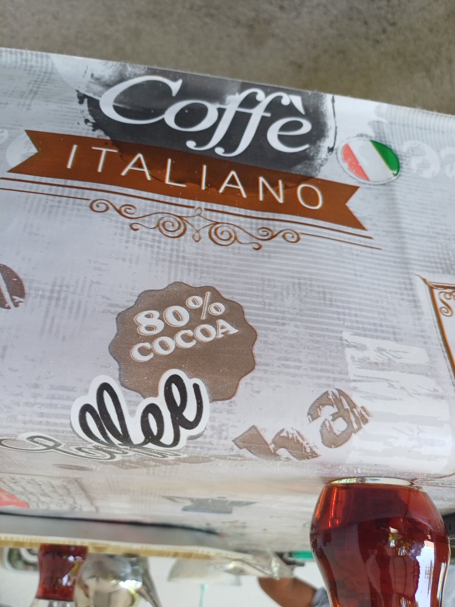 Canyoubitemepls's tweet photo. Burhaniye bahadınlı köyündeki coffe italiano masa örtüsü https://t.co/1krts2LT2s