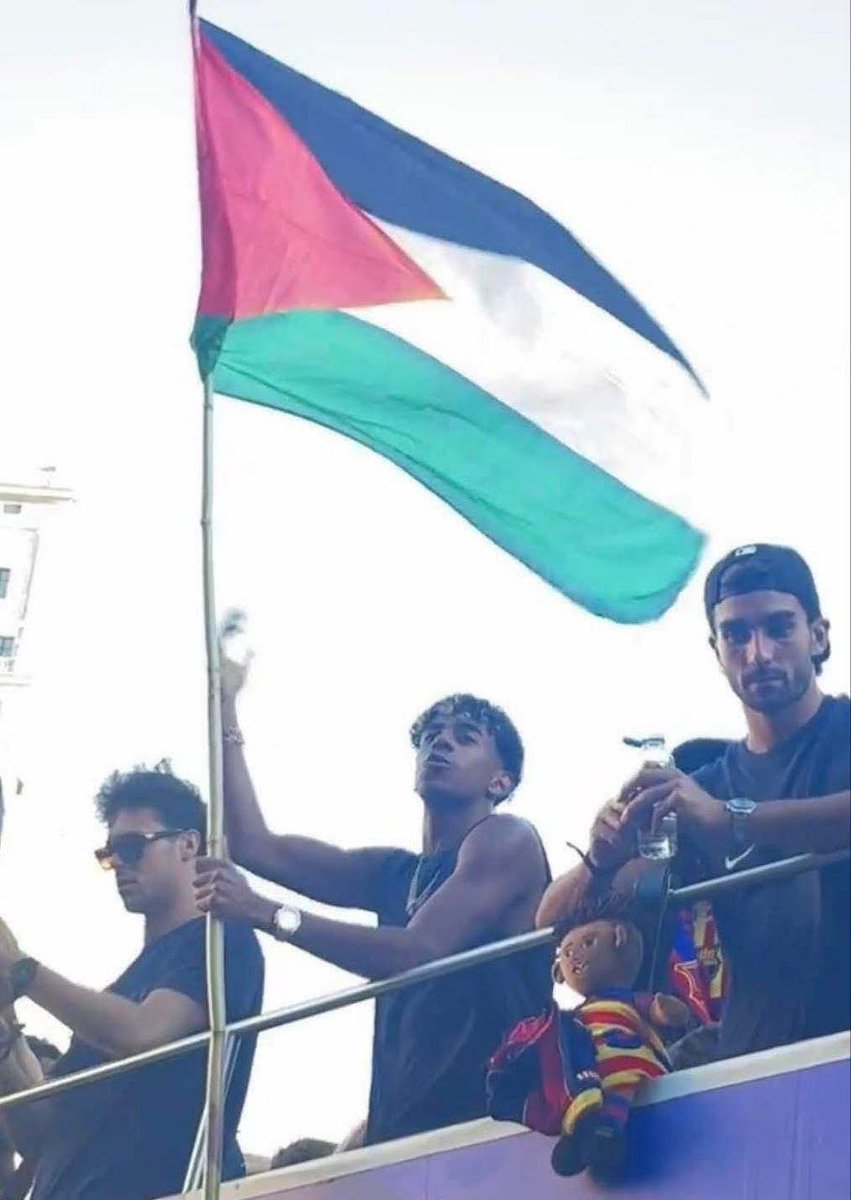 AlShmt58898's tweet photo. @Hamid_7733 #شكرا_إسبانيا فلسطين قضيتنا https://t.co/c1ctd84WCv