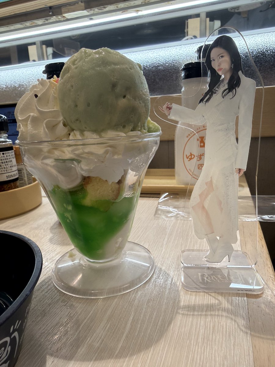 Reina_SPICA's tweet photo. レイチェル…？

冷ちぇる！！

#ちぇるどれん 
#冷ちぇる https://t.co/dLpbEsGP1G