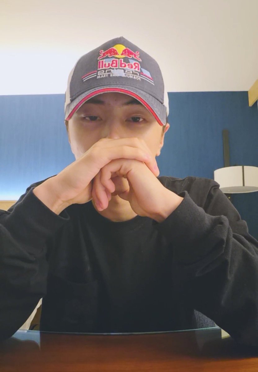 heesilver's tweet photo. riki on live said jay’s already asleep but now jay went live to prove he isn’t 😭 he looks sleepy as hell omg https://t.co/aapQQce7H5