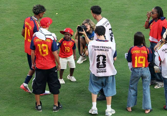 modebola_id's tweet photo. Keyne Yamal curi Perhatian di Piala Dunia 2026, Adik Lamine Yamal, Viral!

#spain #keyneyamal #keyne #yamal #wc2026 https://t.co/x7ifY9Xgx7