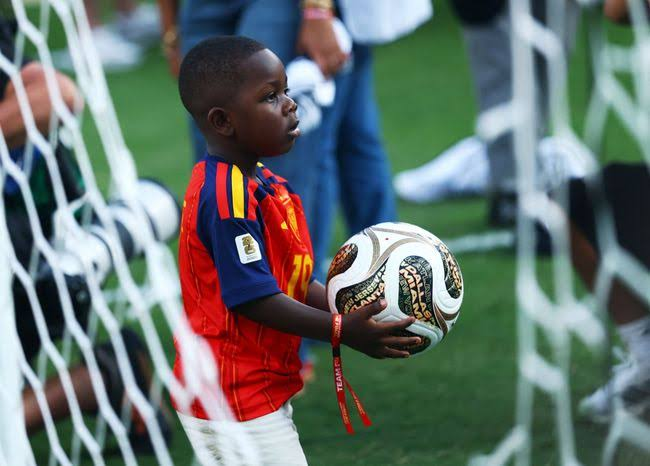 modebola_id's tweet photo. Keyne Yamal curi Perhatian di Piala Dunia 2026, Adik Lamine Yamal, Viral!

#spain #keyneyamal #keyne #yamal #wc2026 https://t.co/x7ifY9Xgx7