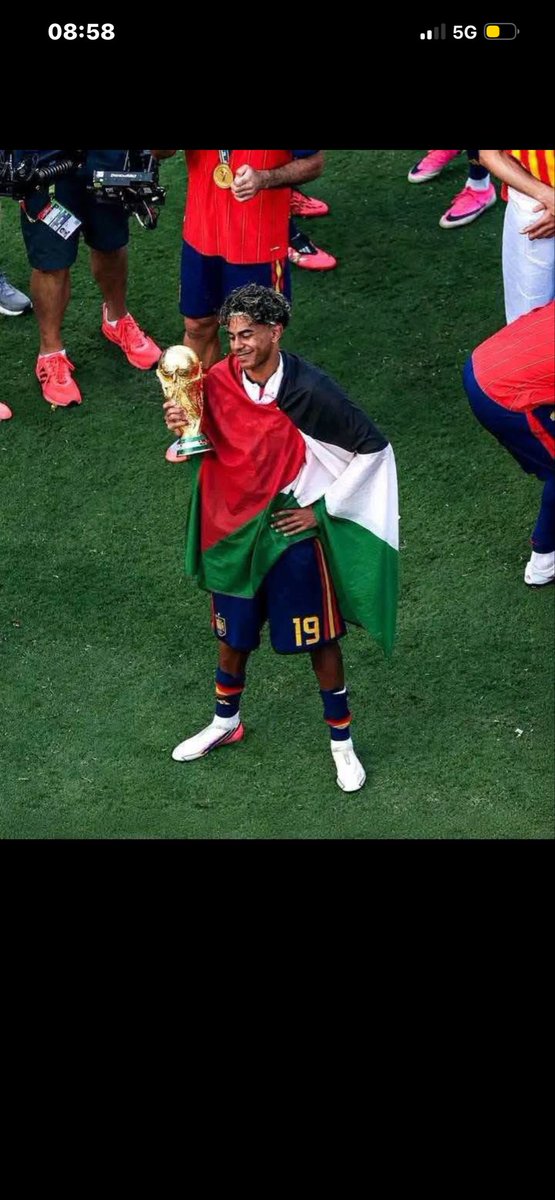 DemdemSid's tweet photo. @ActuFoot_ Il manque cette photo https://t.co/vmoMCl7xqc