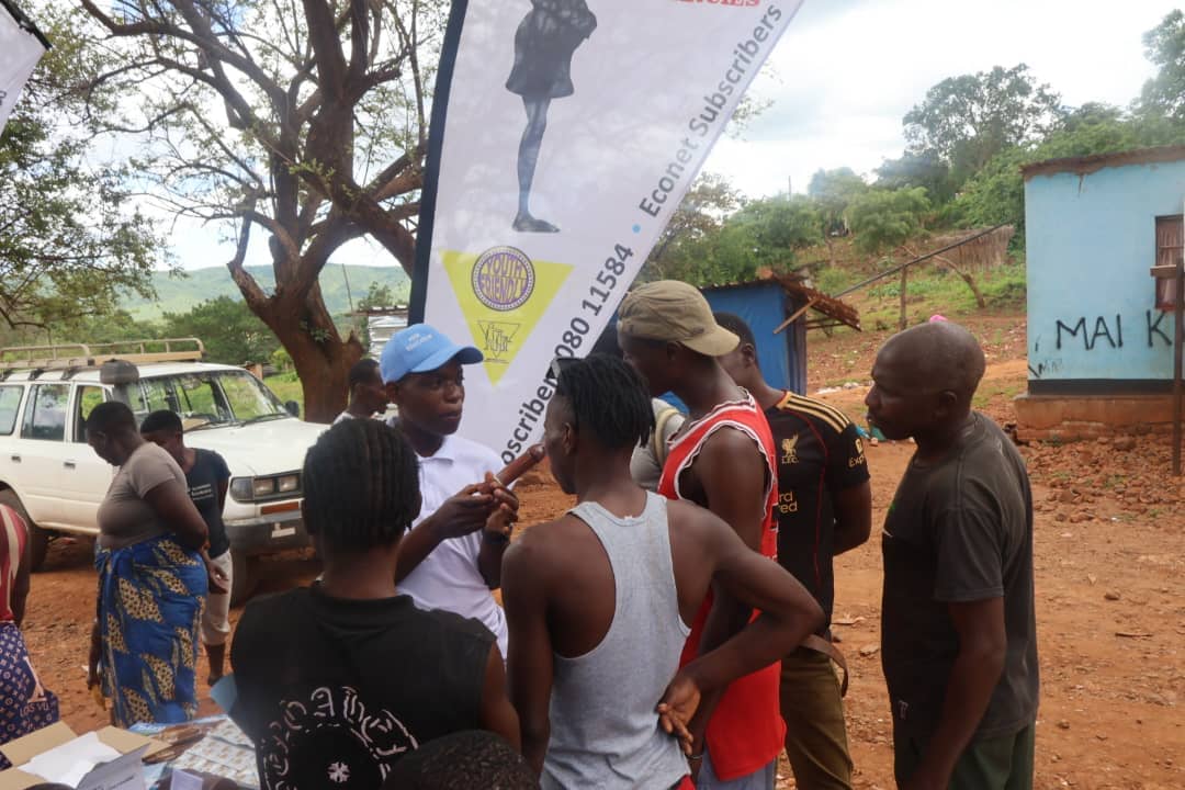 healthtimeszim's tweet photo. More Zimbabwean men are embracing family planning thanks to community and workplace engagements in Shamva and Bindura.

The initiative is changing perceptions and encouraging men to play a more active role in reproductive health and family wellbeing.

Read more:
https://t.co/lLnqKDXXv9
@ZNFPCOfficial @MoHCCZim @FP2030ESA 
#FamilyPlanning #Zimbabwe #ZNFPC #SRHR