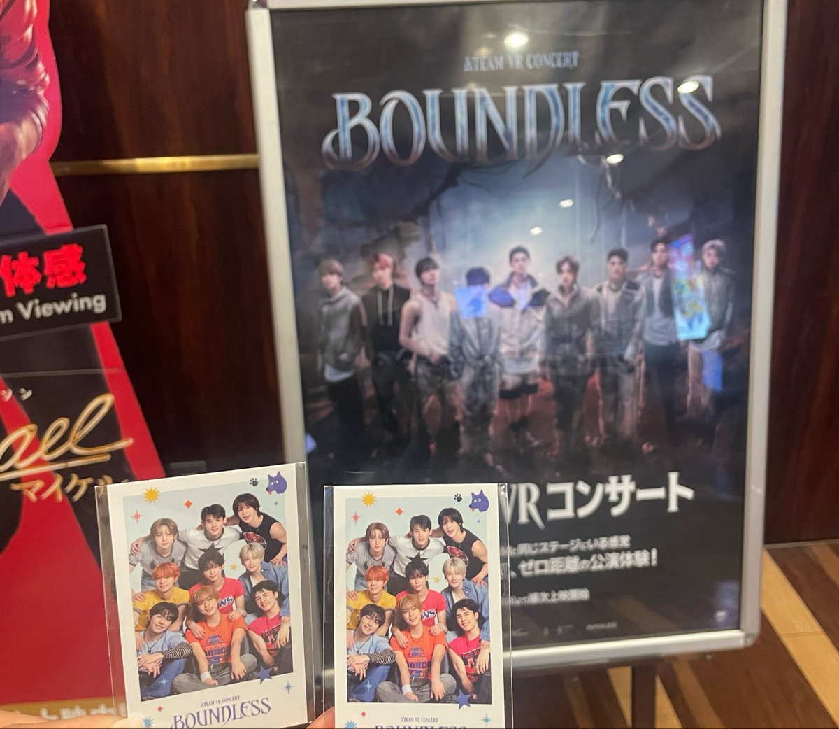 mm_______79yo's tweet photo. メンバー選択があるので、９回行かねば！と思い只今4回来場済。9通りverあるうえに、何回行っても飽きない迫力ととんでもない近さて楽しめるのが魅力💕夏の間に早くあと5人分(5回)行かねば、、、！！
#andTEAMとLUNÉだけの世界 
#andTEAM_VRConcert 
#andTEAM #最前列を超えてandTEAMの世界へ https://t.co/VMdMQRKKWu