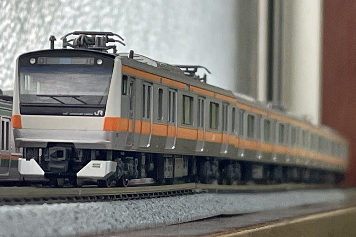 前パンE233素晴らしい・・・。