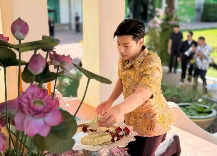 nongda_qi7's tweet photo. ลุงเเบงค์ https://t.co/uNuO4sS1WM